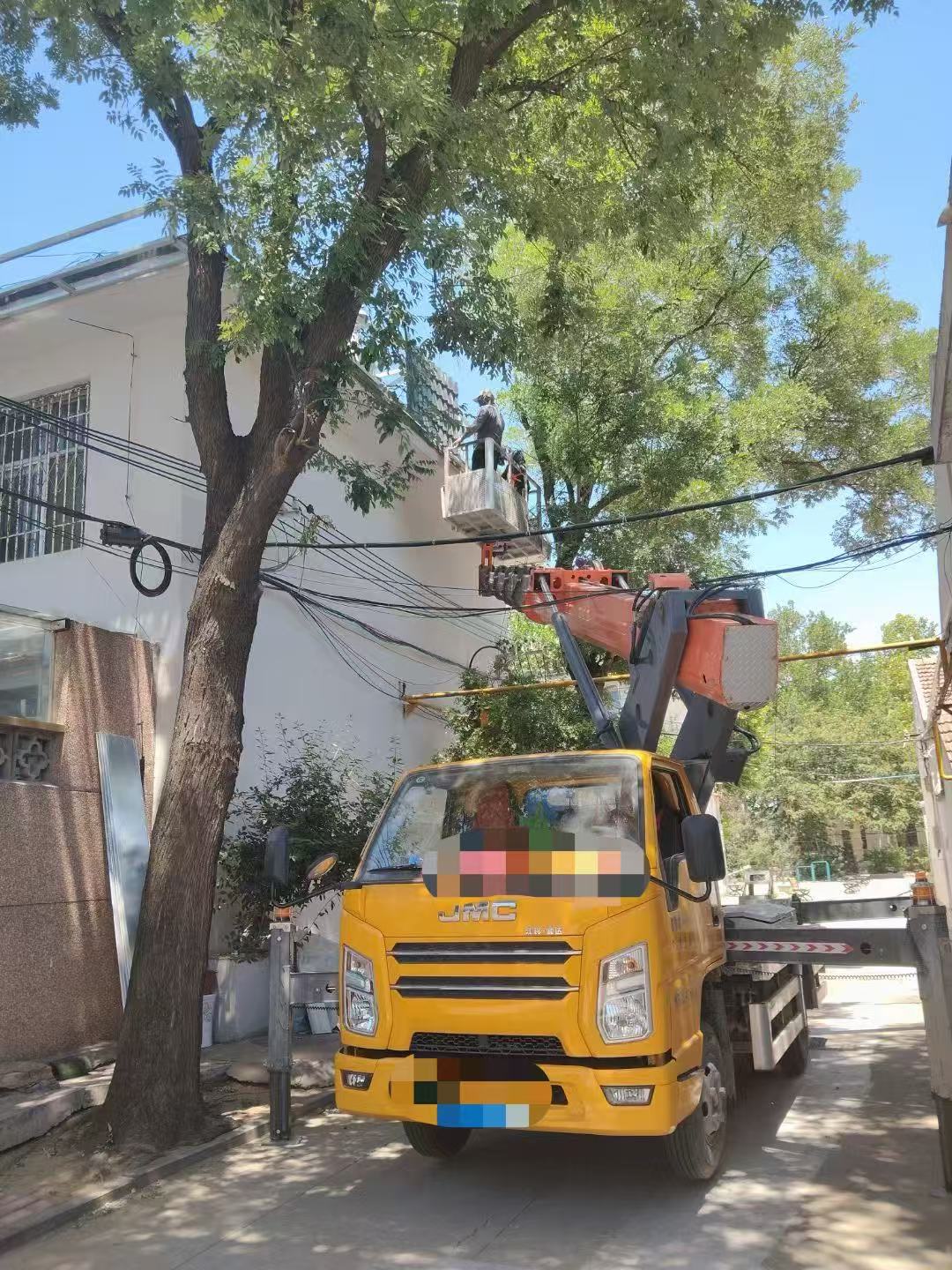 汤阴县高空作业车能吊装重物吗？最大承载多少公斤？